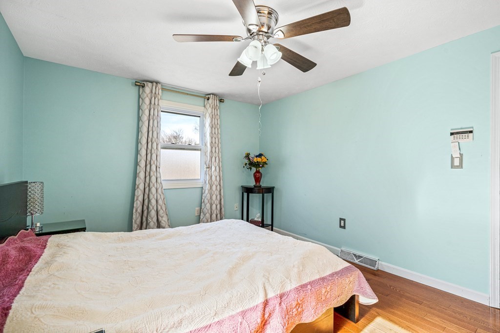 331 Totman Road Lowell, MA 01854 - Photo 21 of 36 Gallery Image 21