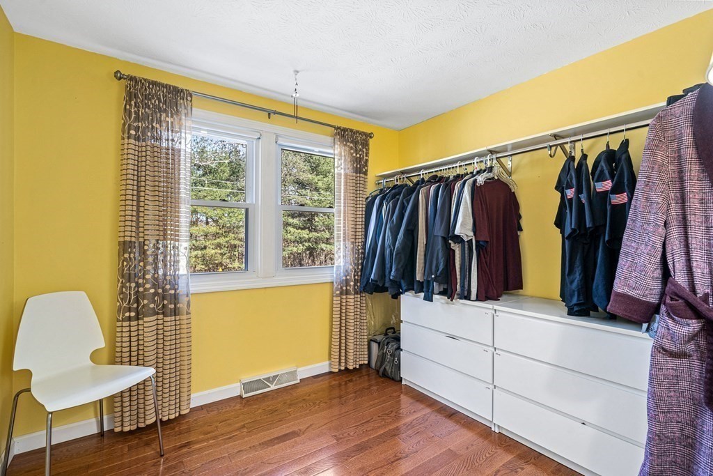 331 Totman Road Lowell, MA 01854 - Photo 24 of 36 Gallery Image 24
