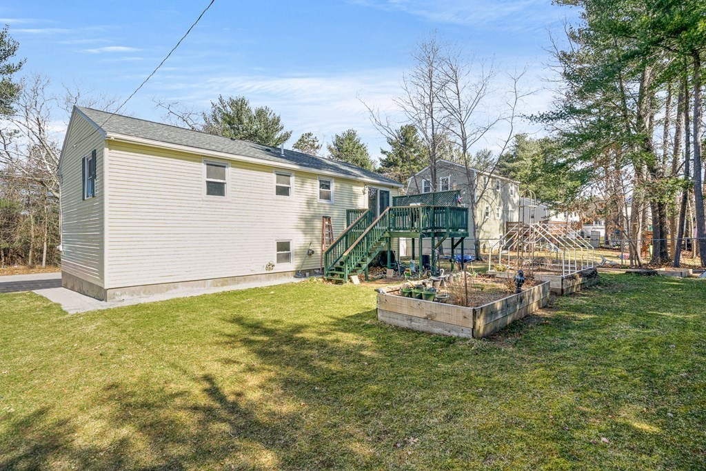 331 Totman Road Lowell, MA 01854 - Photo 33 of 36 Gallery Image 33