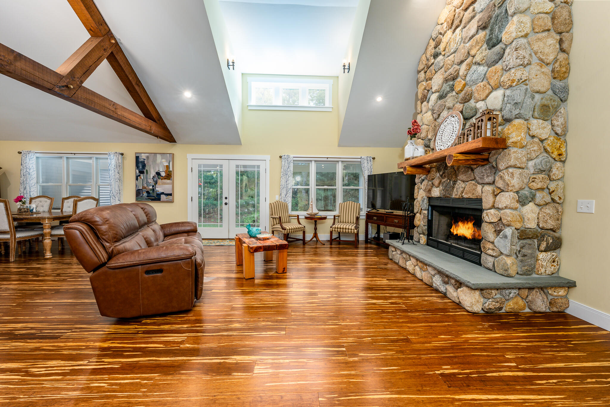 265 Cotuit Road Mashpee, MA 02649 - Photo 4 of 26 livroom2flame