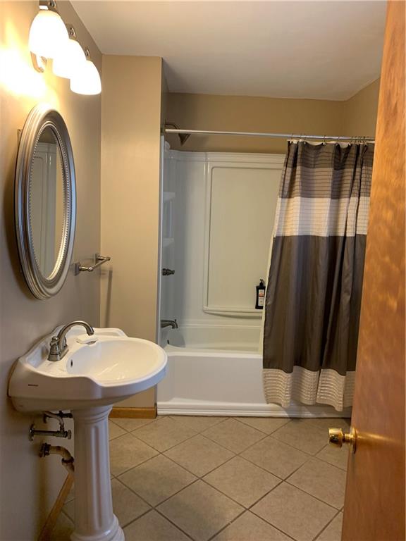 1362 Highland Road Sharon, PA 16146 - Photo 13 of 24 Downstairs full bath.