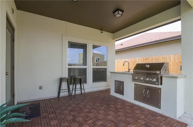 $2,400 | 7706 Krypton Drive, Corpus Christi, TX 78414