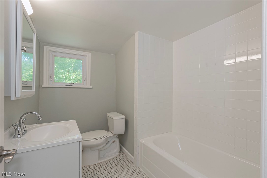 4427 Bayard Road South Euclid, OH 44121 - Photo 27 of 35
