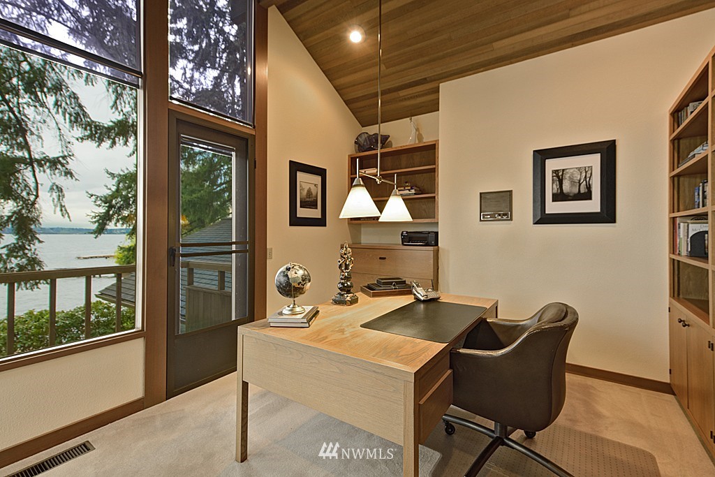 1455 Evergreen Point Road Medina, WA 98039 - Photo 14 of 20