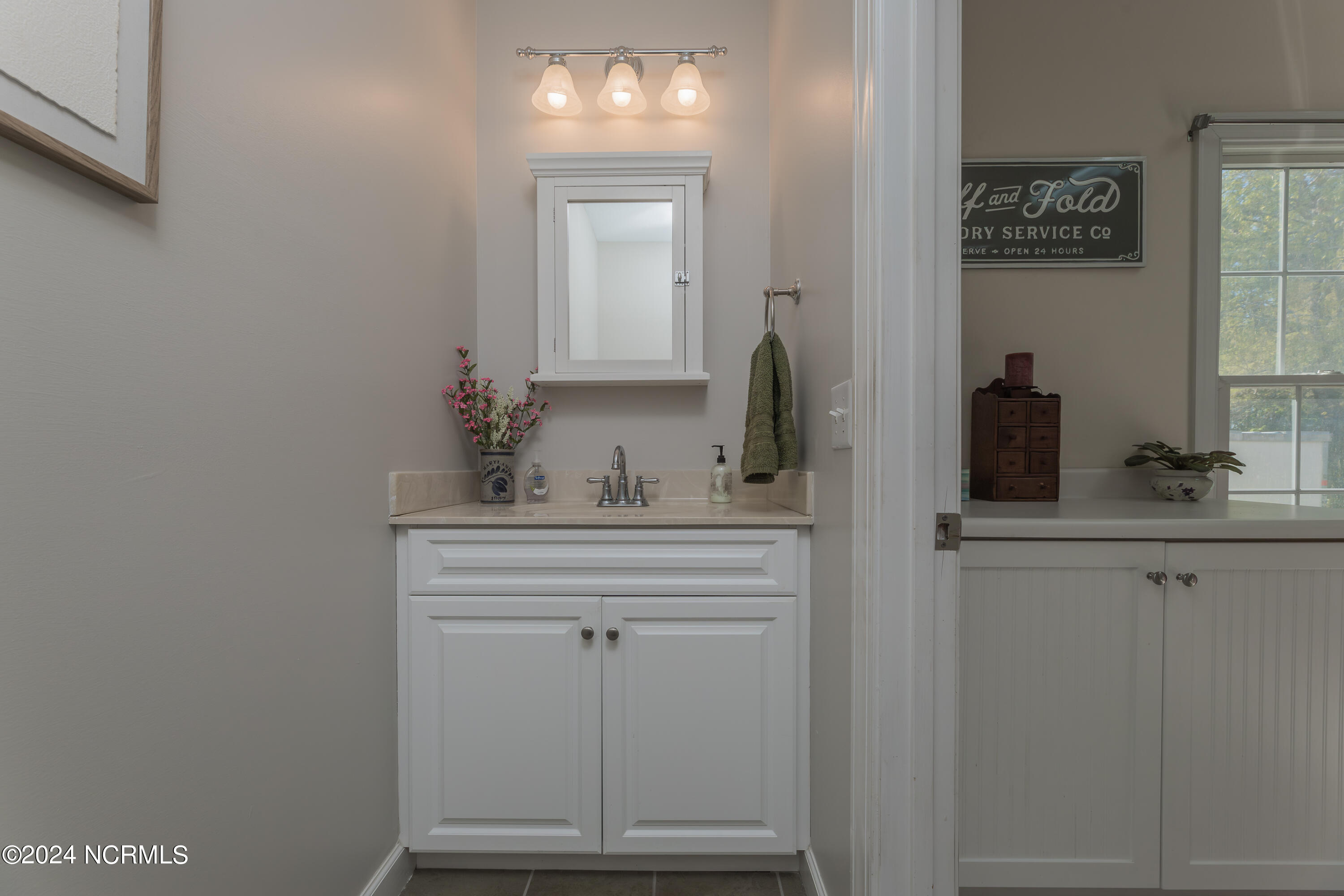 237 White Oak Bluff Road Stella, NC 28582 - Photo 57 of 110 Half Bath