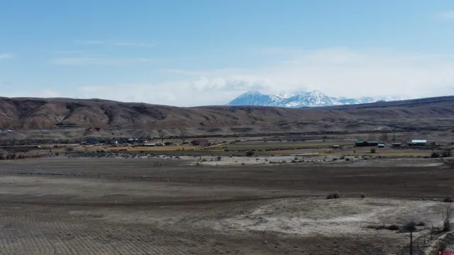 a view of car parking lot