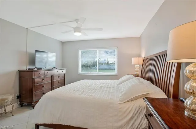 $3,400 | 4380 27th Court Southwest, Unit 1, Naples, FL 34116