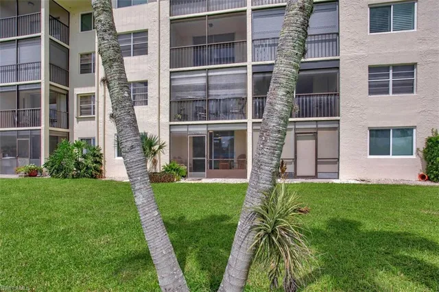 $3,400 | 4380 27th Court Southwest, Unit 1, Naples, FL 34116