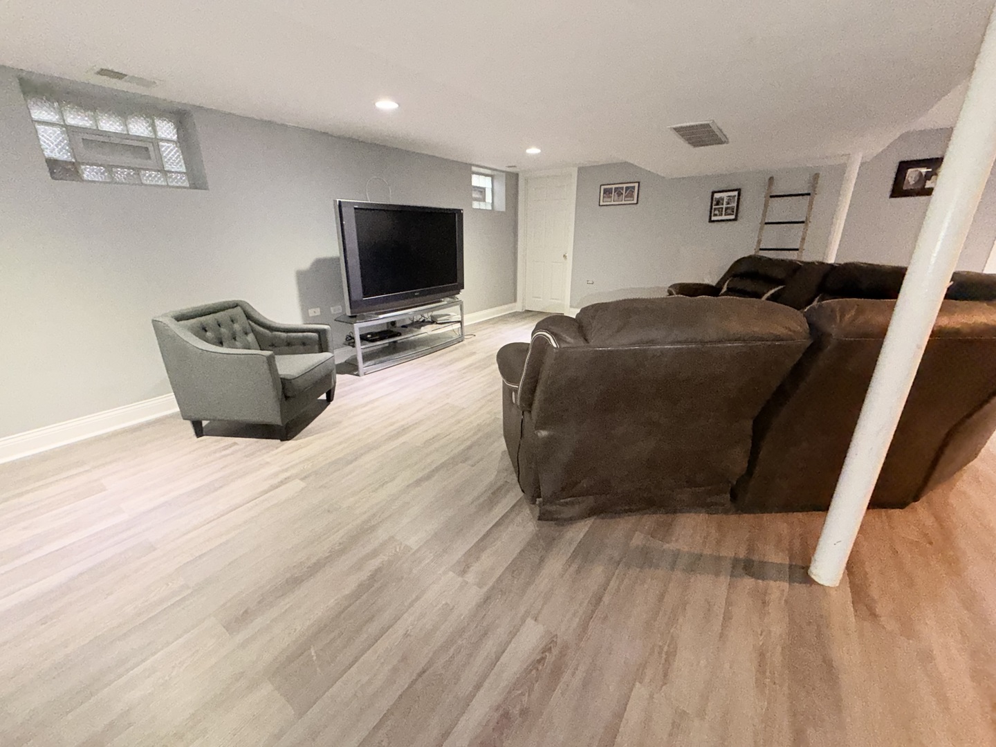 717 Oakton Street Park Ridge, IL 60068 - Photo 15 of 26