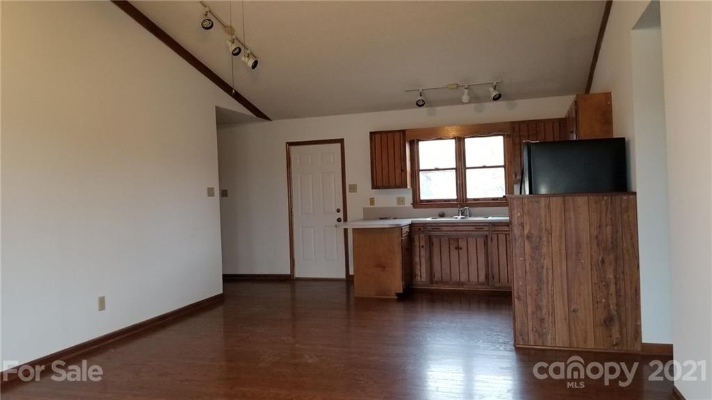 1226 Pleasant Grove Church Road Crouse, NC 28033 - Photo 6 of 27