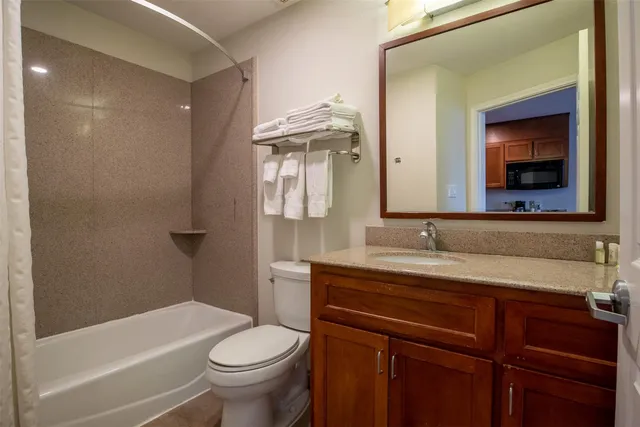 $951 | 8719 Farm Market 1960 West Road, Unit 327, Houston, TX 77065