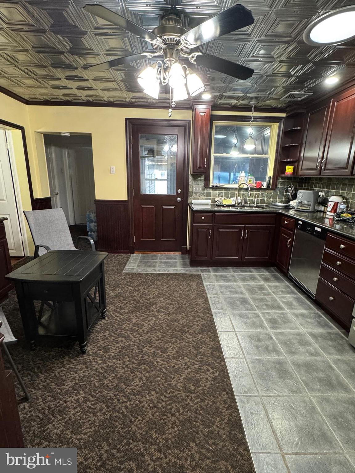 535 Garibaldi Court Hazleton, PA 18201 - Photo 11 of 47