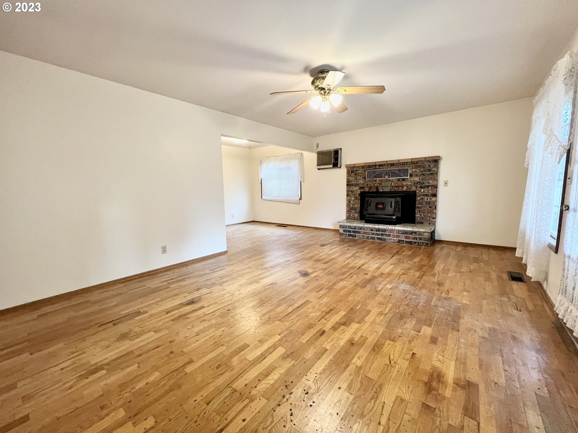 2422 Southwest Olson Avenue Pendleton, OR 97801 - Photo 5 of 17 Gallery Image 5