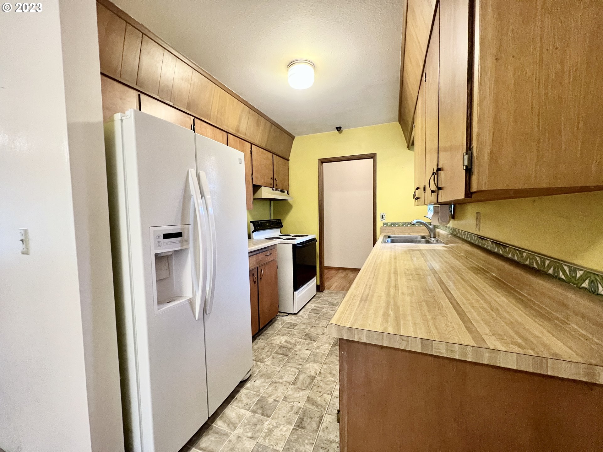 2422 Southwest Olson Avenue Pendleton, OR 97801 - Photo 8 of 17 Gallery Image 8