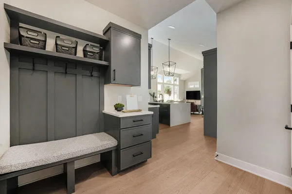 $1,169,000 | 2284 Knapp Blf Court, Ada, MI 49301