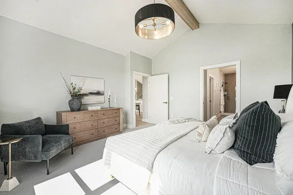 $1,169,000 | 2284 Knapp Blf Court, Ada, MI 49301