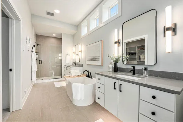 $1,169,000 | 2284 Knapp Blf Court, Ada, MI 49301