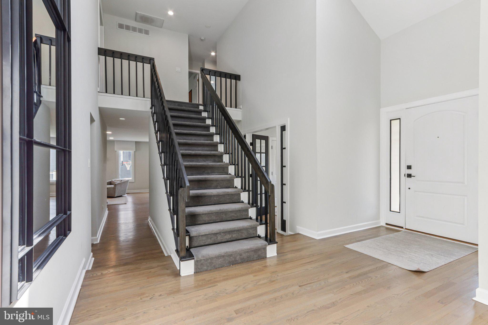 740 Signal Hill Road Dresher, PA 19025 - Photo 2 of 55 Foyer