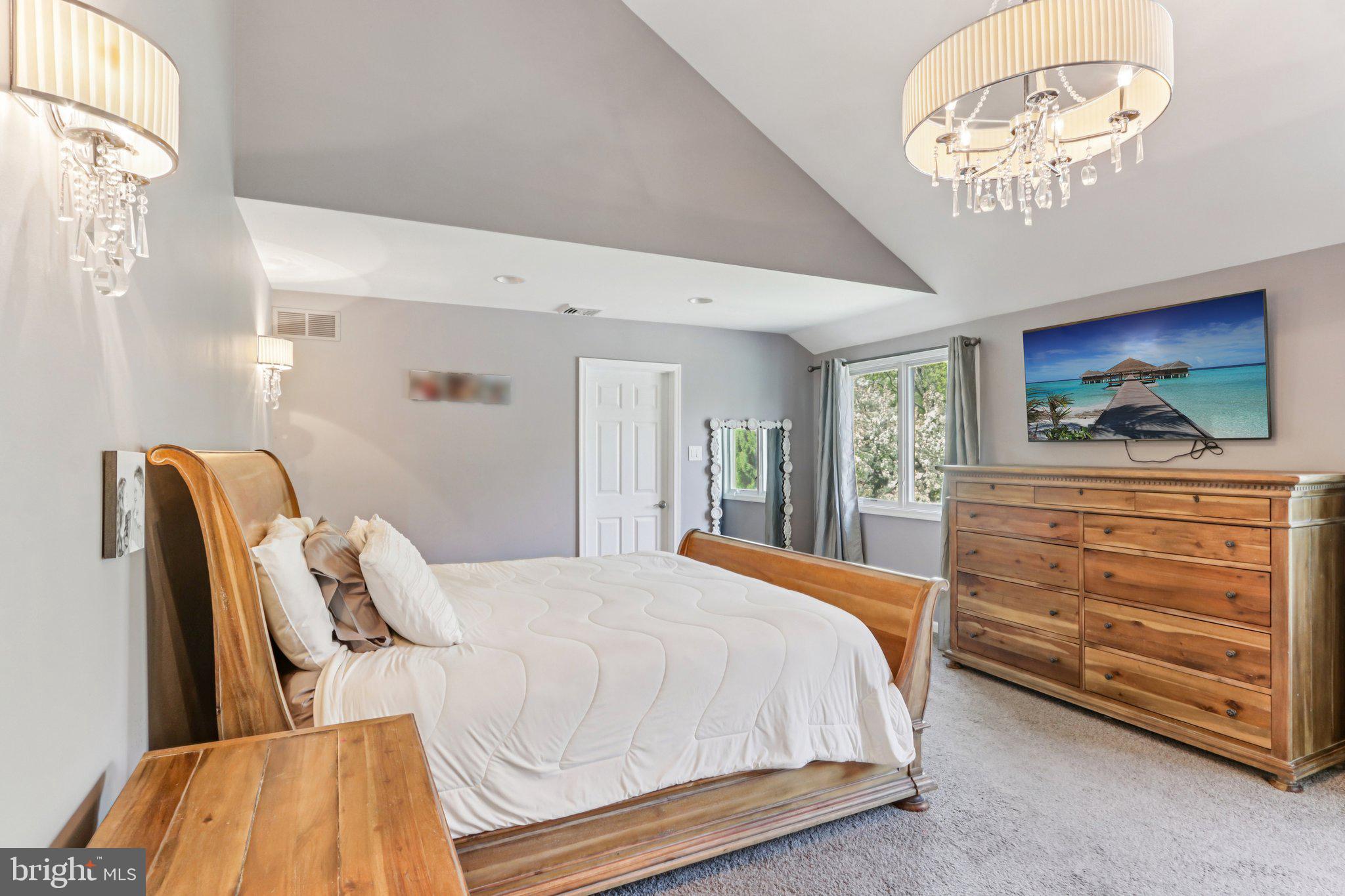 740 Signal Hill Road Dresher, PA 19025 - Photo 23 of 55 Main bedroom