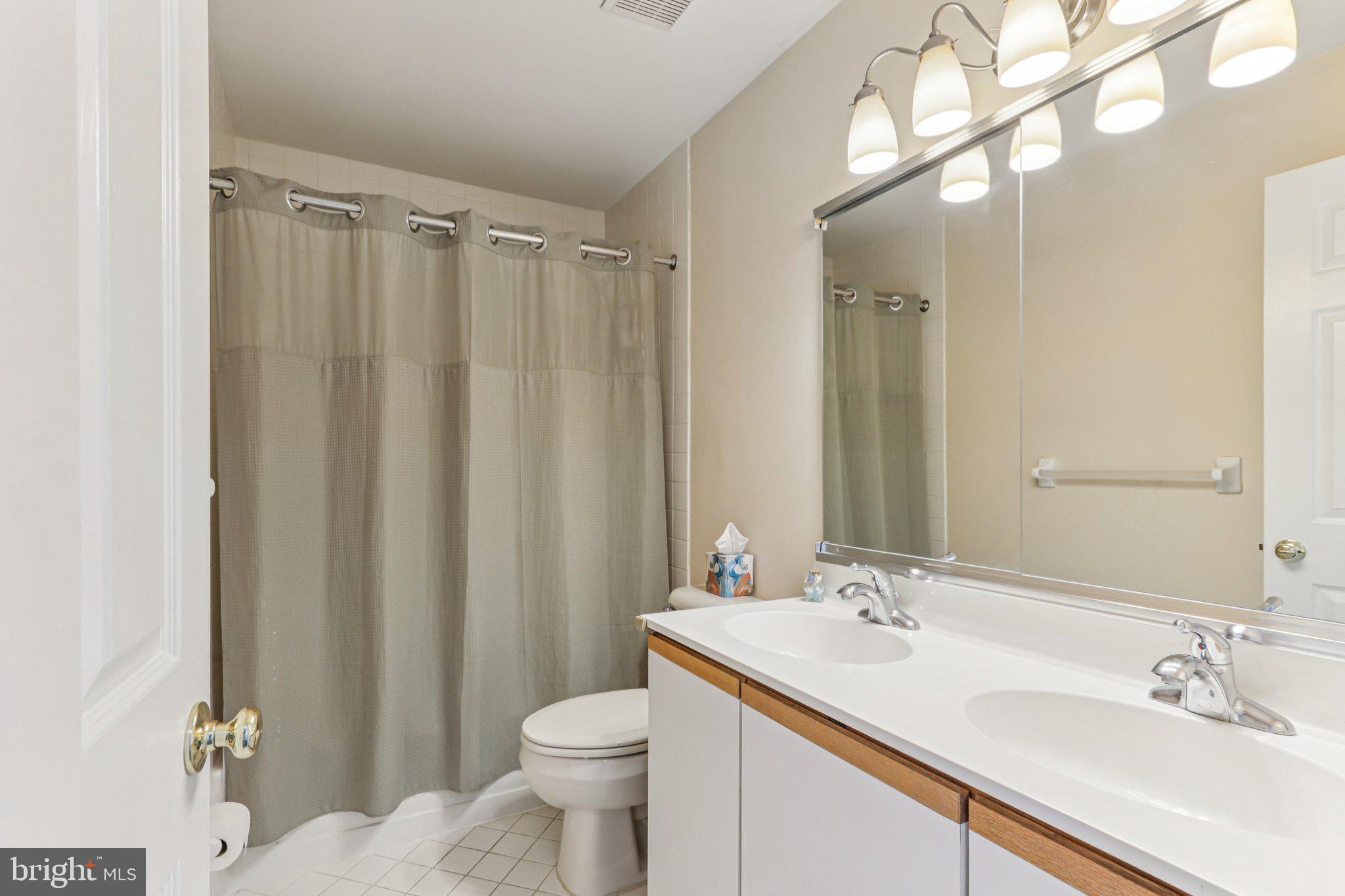 740 Signal Hill Road Dresher, PA 19025 - Photo 35 of 55 Full hall bath