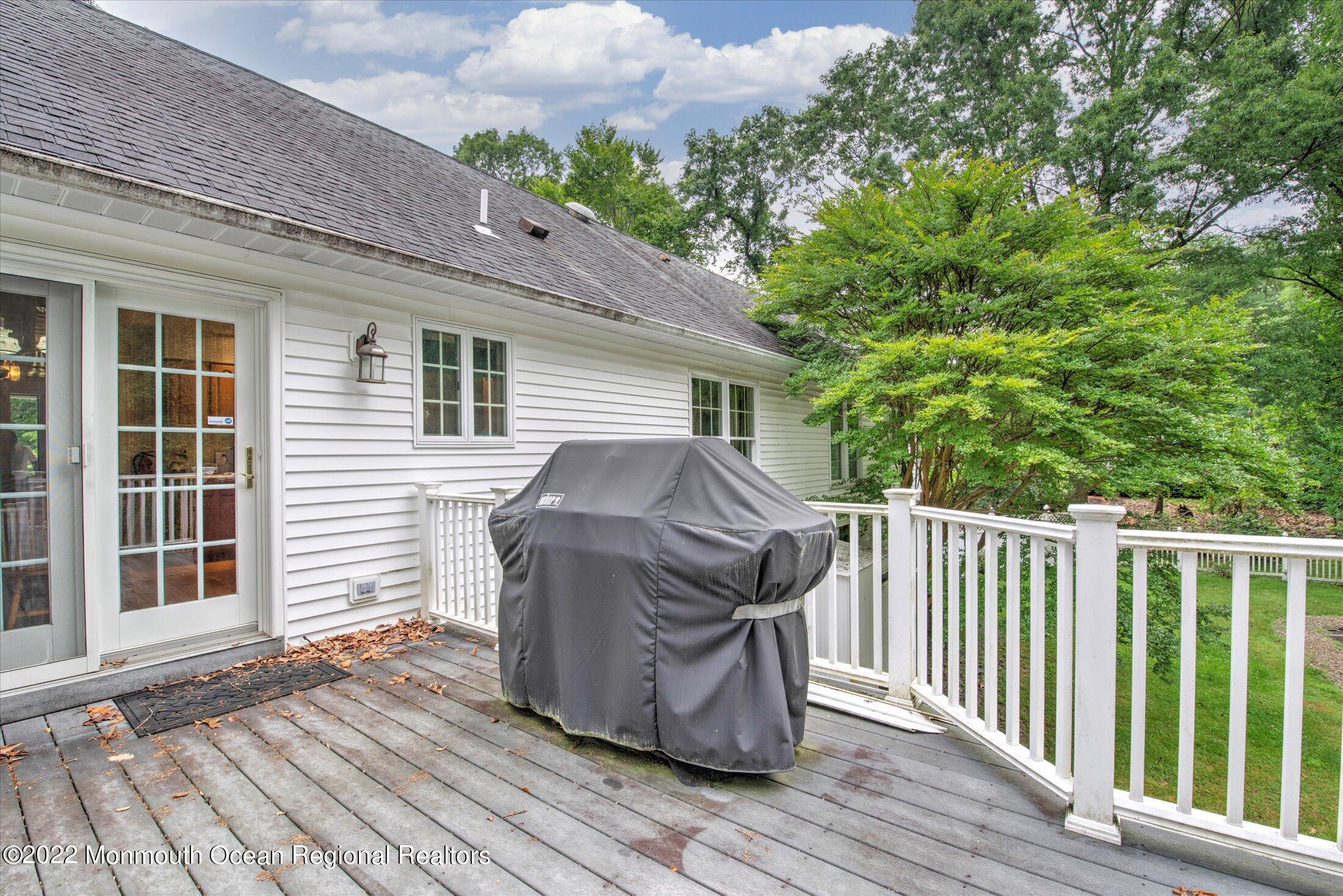 6 Cranberry Court Cream Ridge, NJ 08514 - Photo 46 of 50 BACK YARD
