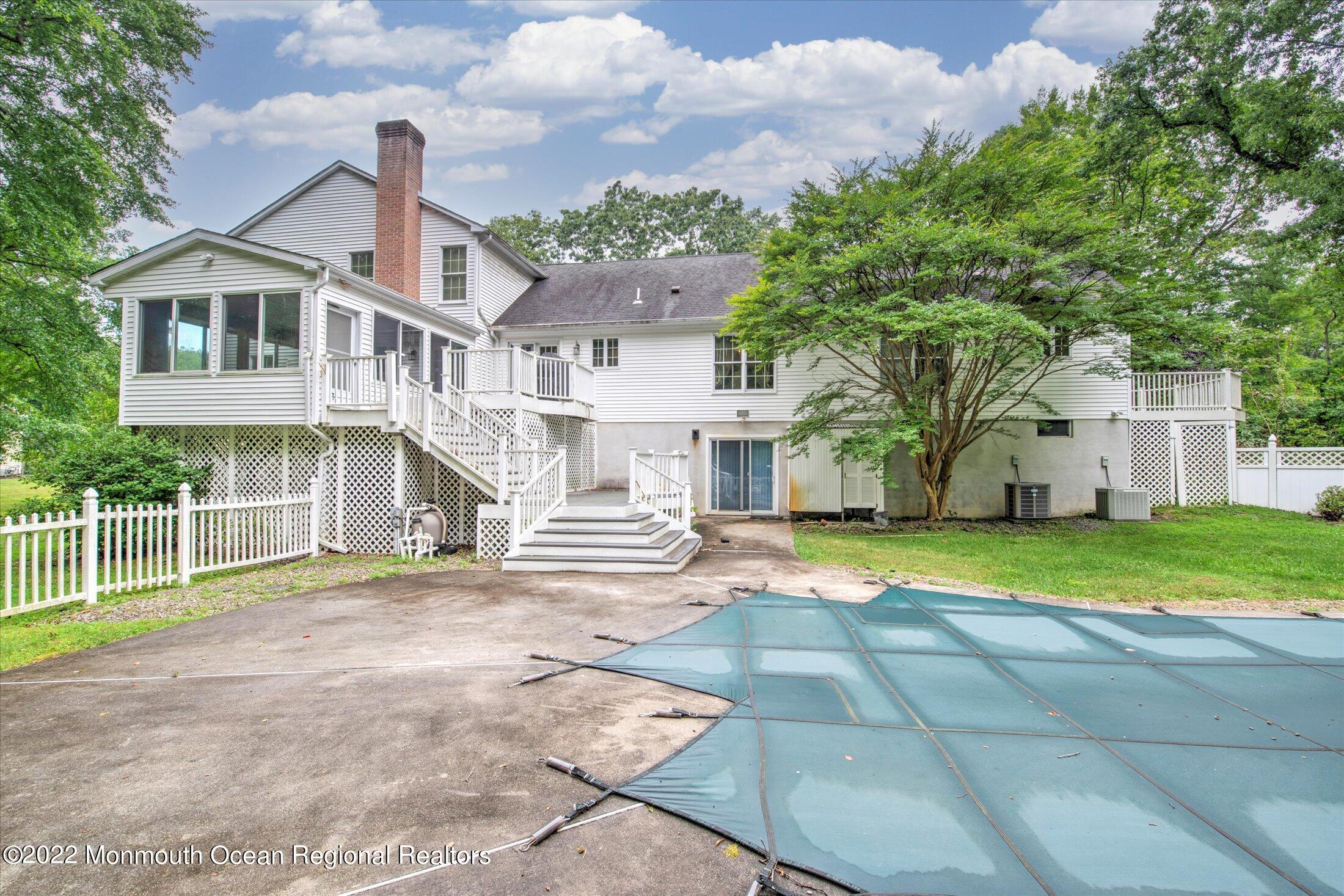 6 Cranberry Court Cream Ridge, NJ 08514 - Photo 49 of 50 BACK YARD