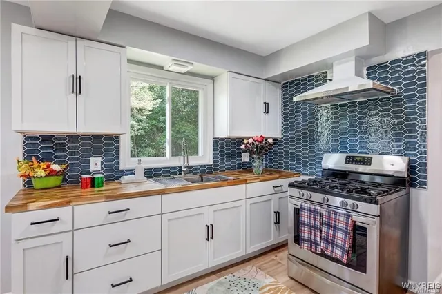 $249,900 | 41 Freemont Avenue, Cheektowaga, NY 14043