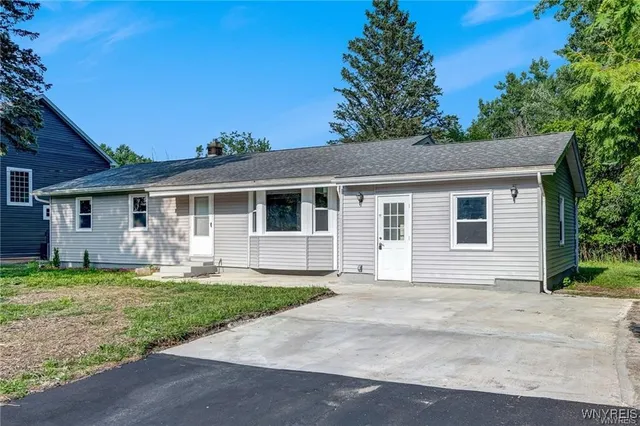 $249,900 | 41 Freemont Avenue, Cheektowaga, NY 14043