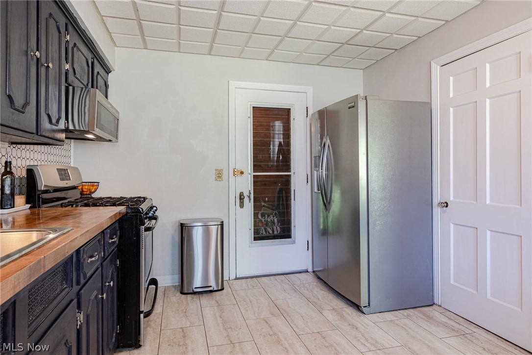 6674 Broadview Road Cleveland, OH 44134 - Photo 12 of 35