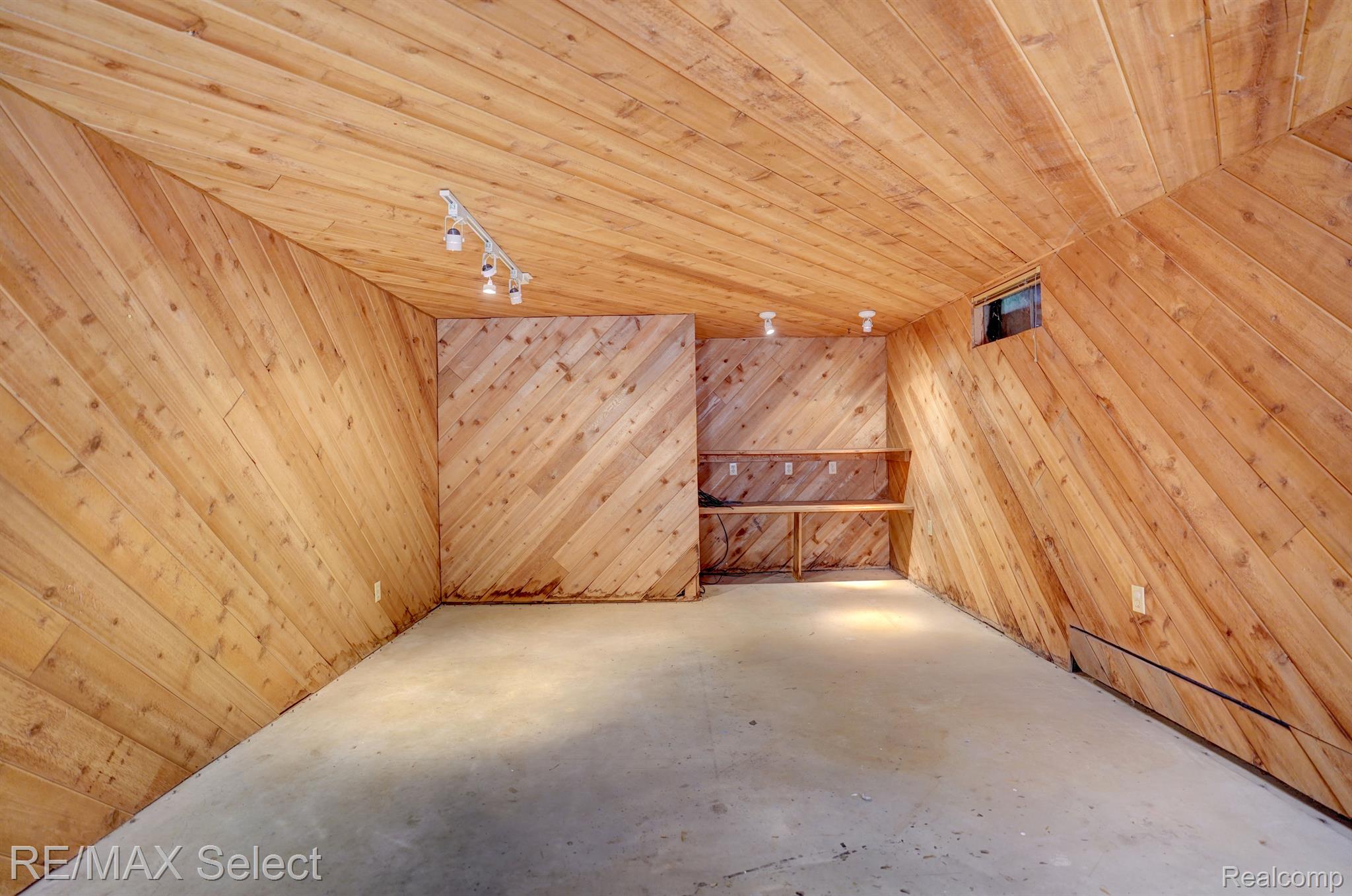 4164 Calkins Road Flint, MI 48532 - Photo 29 of 36 Gallery Image 29