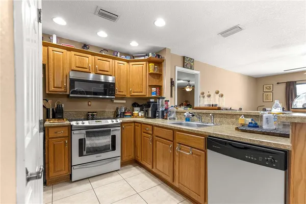 $135,000 | 2837 Northeast 3rd Street, Unit 203, Ocala, FL 34470