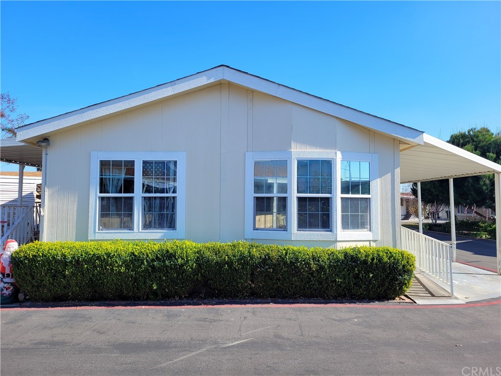 32 Walnut Via Anaheim, CA 92801 - Photo 1 of 24 front view of a house