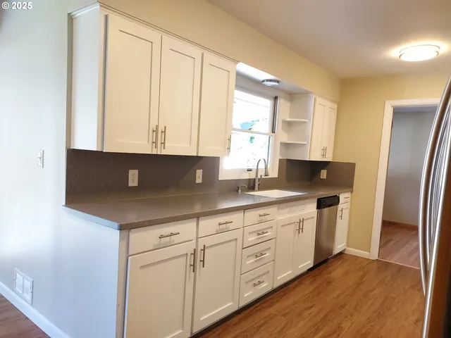 $529,900 | 10329 Northeast Brazee Street, Portland, OR 97220