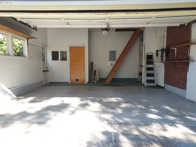 $529,900 | 10329 Northeast Brazee Street, Portland, OR 97220