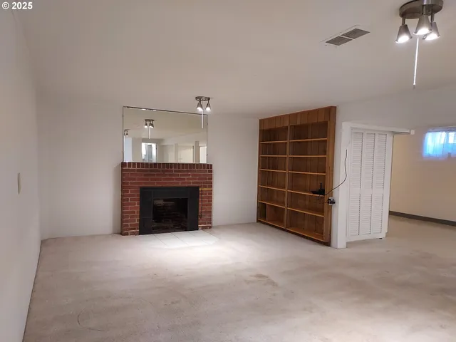 $529,900 | 10329 Northeast Brazee Street, Portland, OR 97220