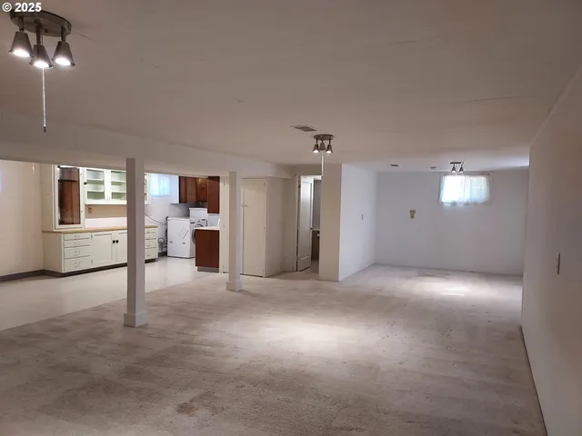 $529,900 | 10329 Northeast Brazee Street, Portland, OR 97220