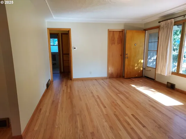 $529,900 | 10329 Northeast Brazee Street, Portland, OR 97220