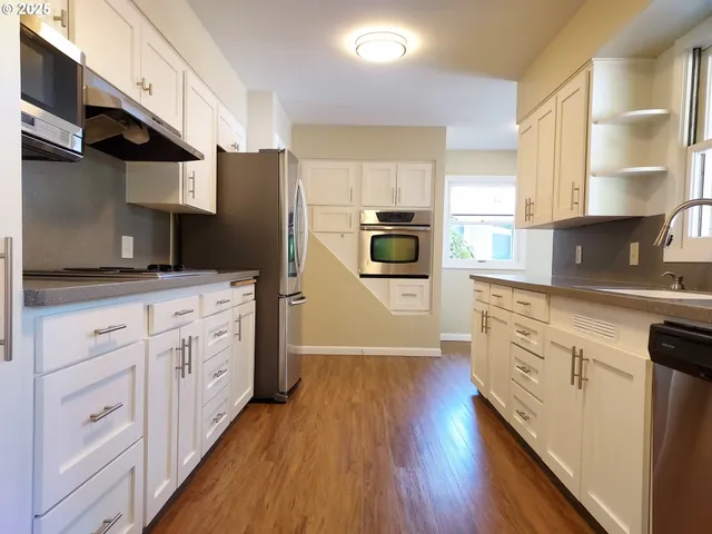 $529,900 | 10329 Northeast Brazee Street, Portland, OR 97220