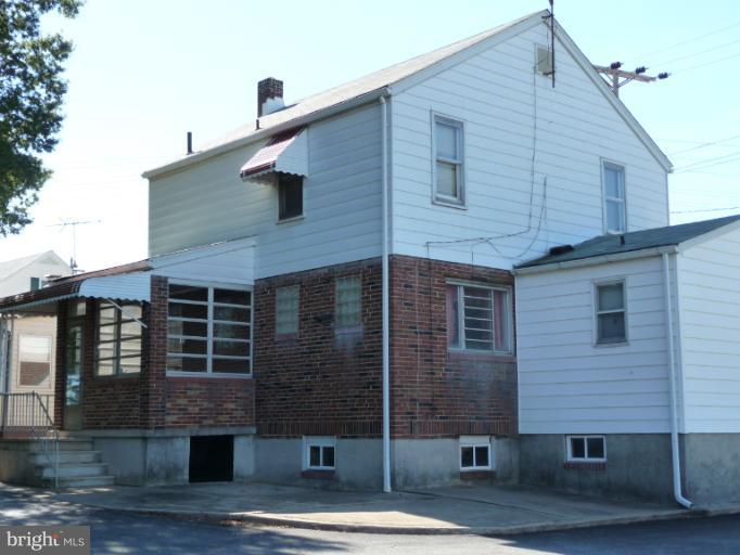 8625 Philadelphia Road Baltimore, MD 21237 - Photo 5 of 16 Exterior (Rear)