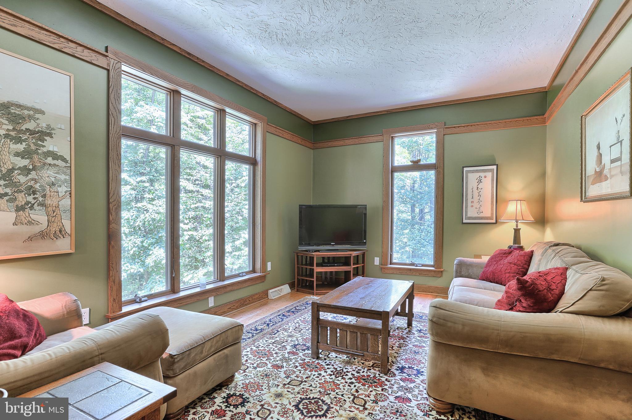 620 Garriston Road Lewisberry, PA 17339 - Photo 24 of 53 Living Room