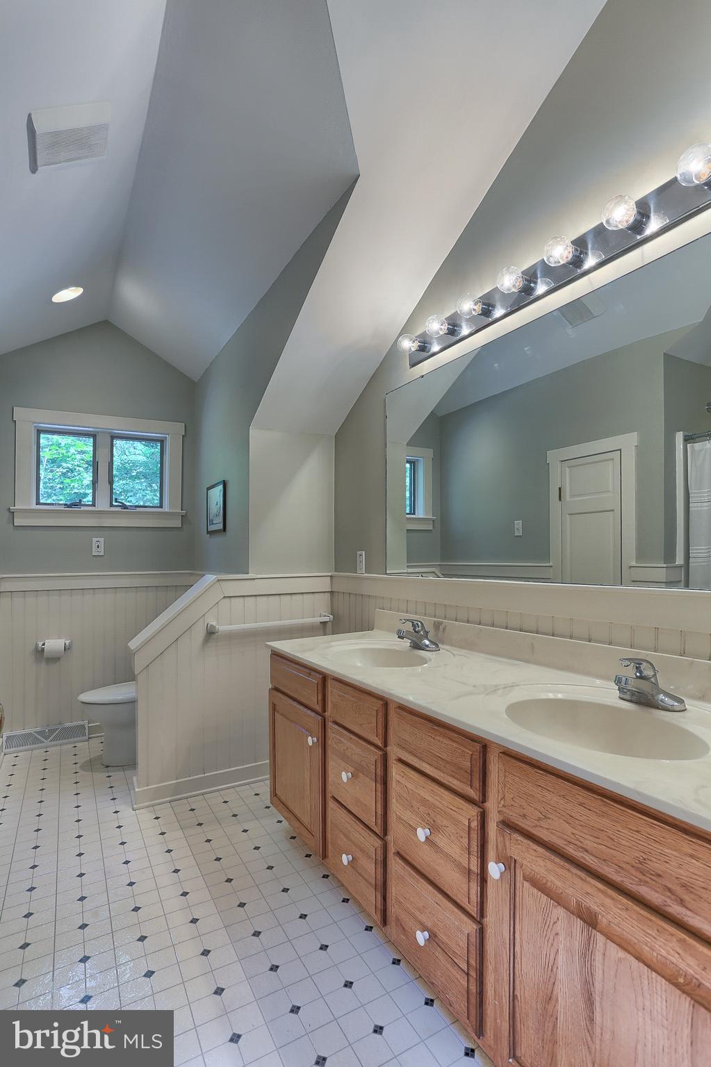 620 Garriston Road Lewisberry, PA 17339 - Photo 44 of 53 Full Bath