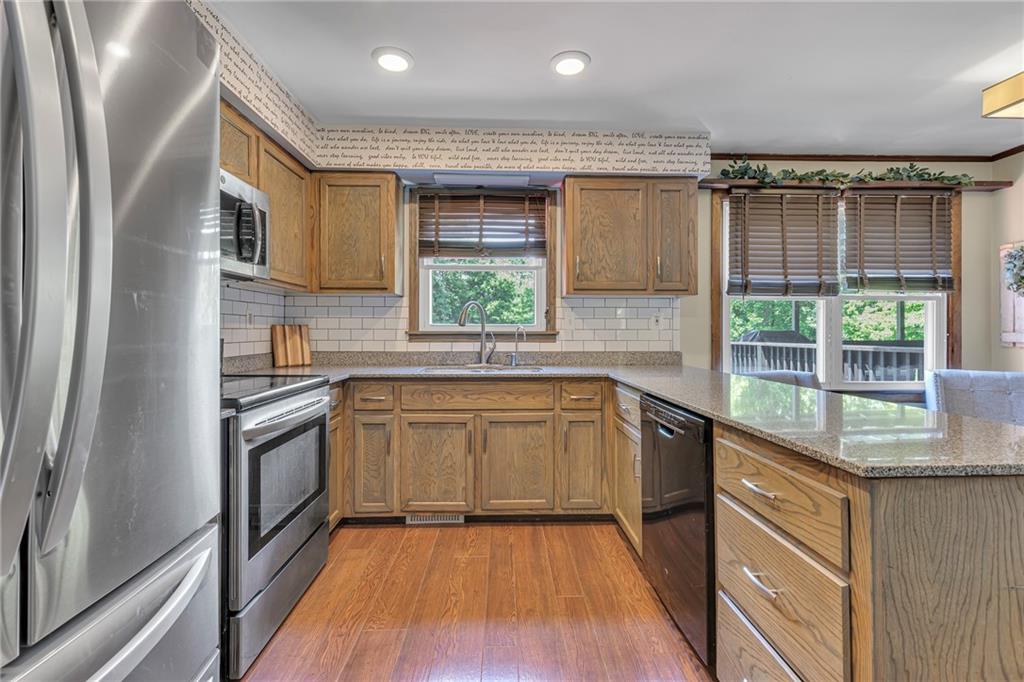 960 Edgewood Road Beaver Falls, PA 15010 - Photo 11 of 50 Kitchen