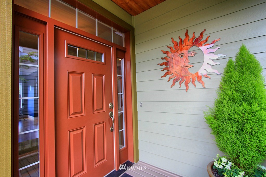 1200 North 27th Place Renton, WA 98056 - Photo 2 of 15
