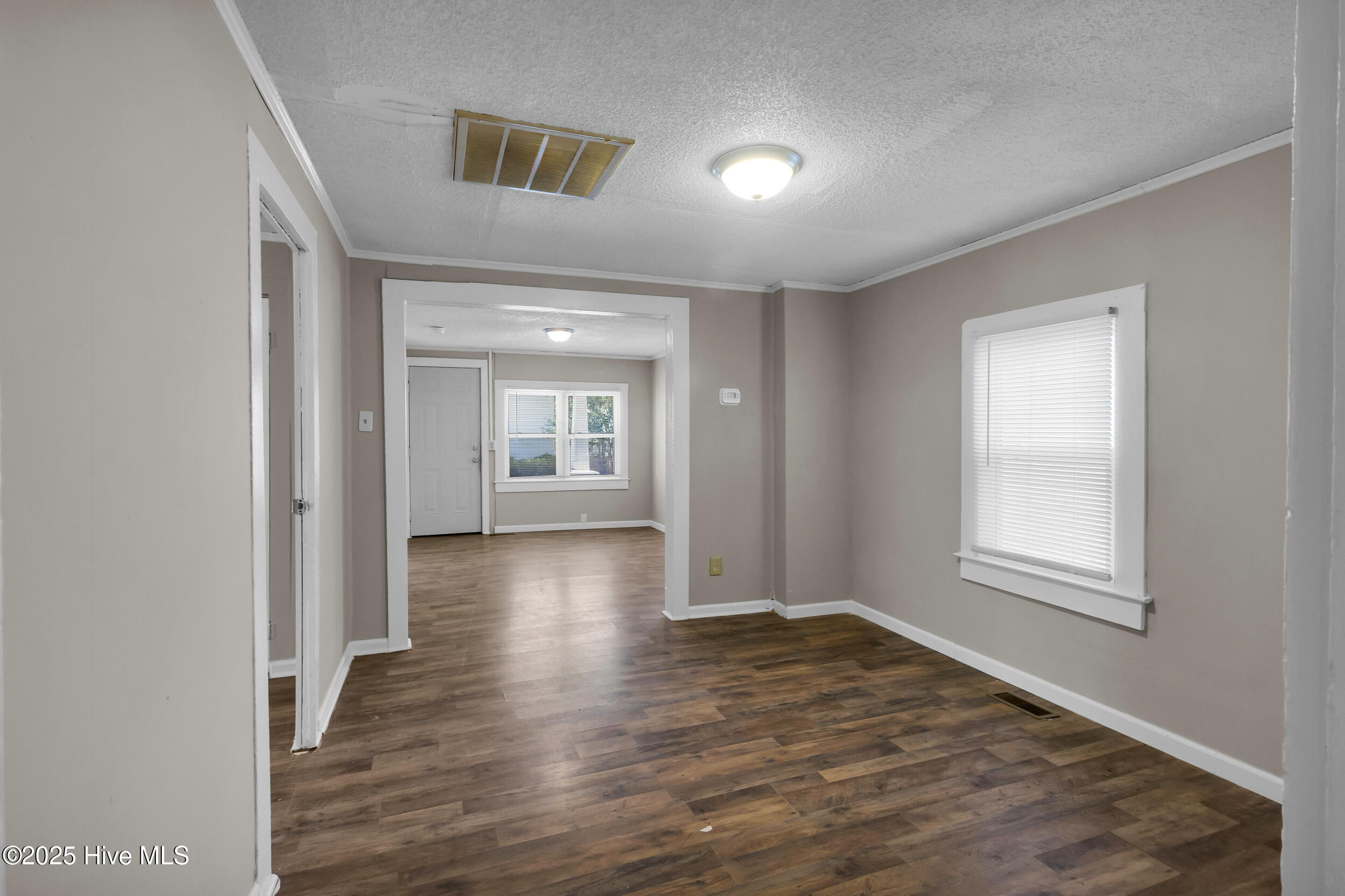 607 1st Avenue New Bern, NC 28560 - Photo 8 of 27 8_16