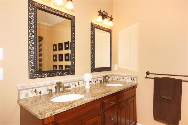 13 Coach House Road Grafton, MA 01536 - Photo 20 of 28 Gallery Image 20