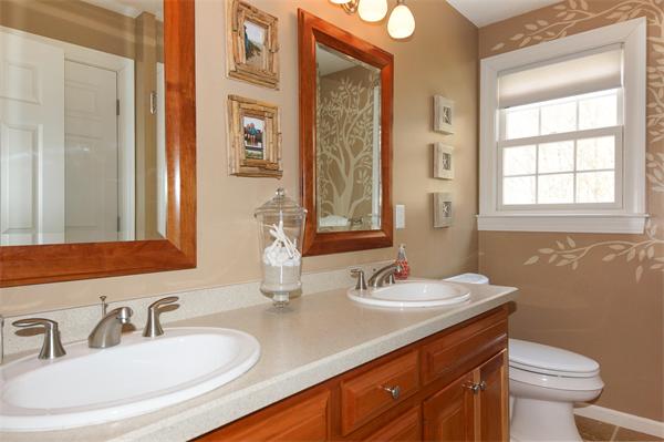 13 Coach House Road Grafton, MA 01536 - Photo 24 of 28 Gallery Image 24