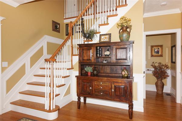 13 Coach House Road Grafton, MA 01536 - Photo 4 of 28 Gallery Image 4