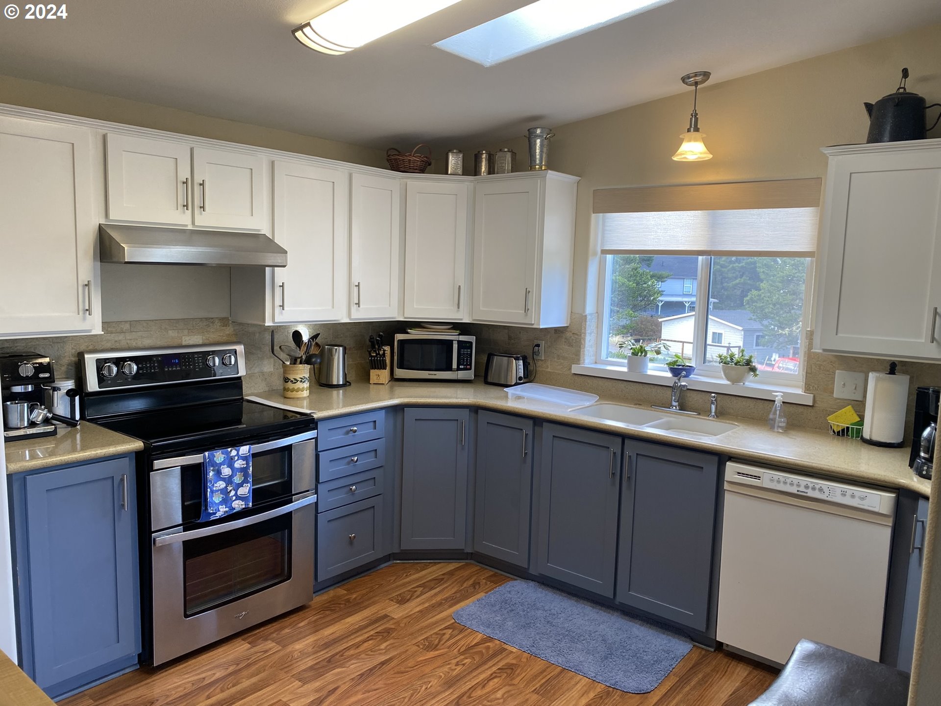 888 Wecoma Loop Florence, OR 97439 - Photo 2 of 48 Gallery Image 2