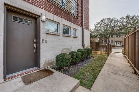 $459,000 | 5711 Ross Avenue, Unit 5, Dallas, TX 75206