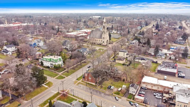 $2,200 | 1016 South State Street, Unit 3, Lockport, IL 60441